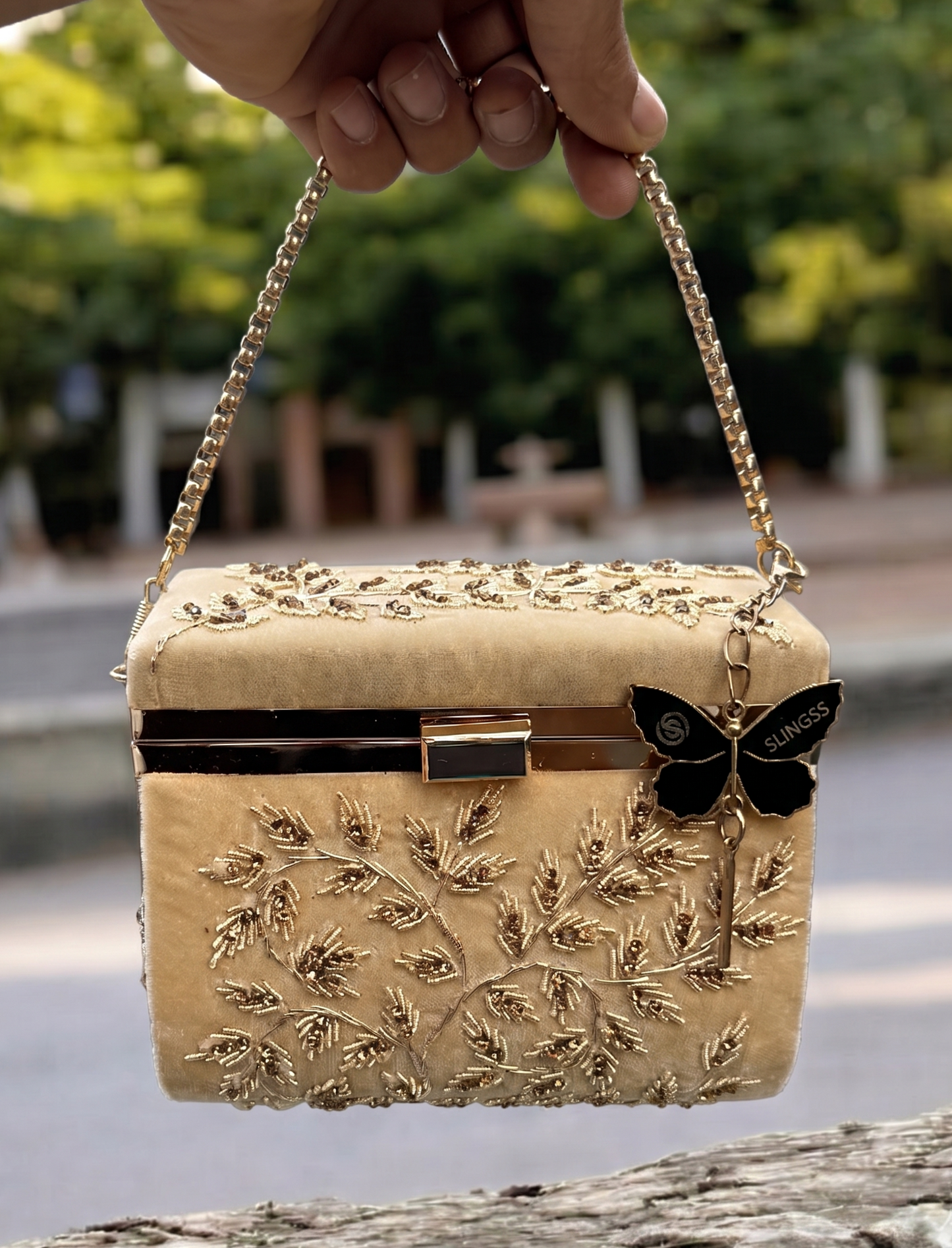 Slingss Luxury Range Boxy Embroidered Partywear Handbag For Ladies With Chain Handle And Belt