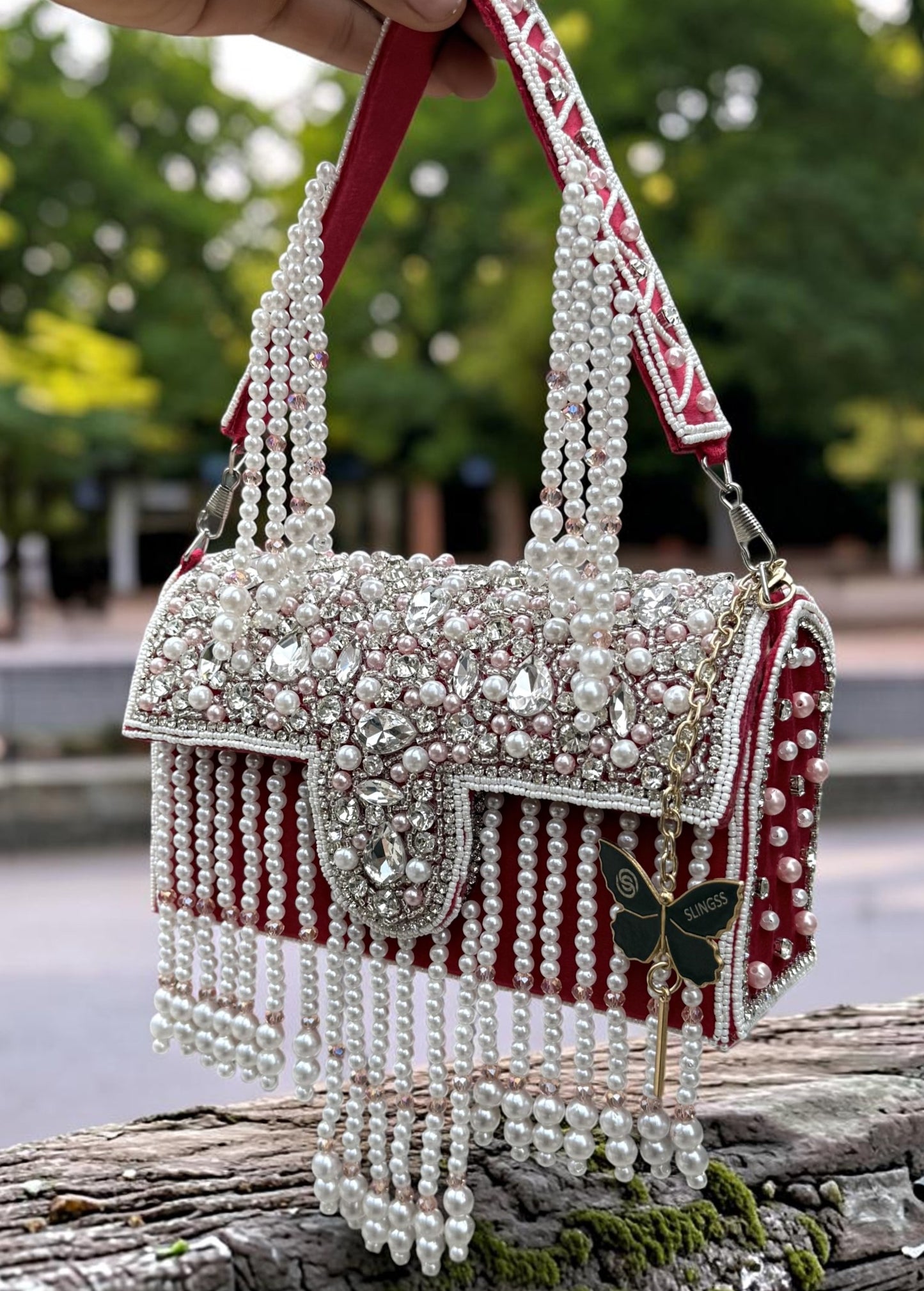 Slingss Luxury Range White Beads Hanging Diamond Embroidered Partywear Handbag For Ladies With Handle