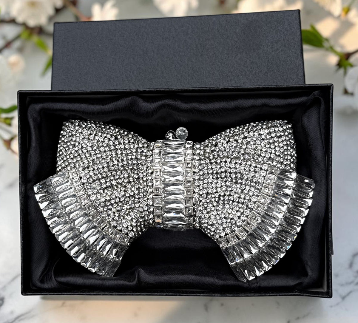 Slingss Super Luxury Butterfly Shape Exclusive Crystal Partywear Handbag For Ladies With Chain