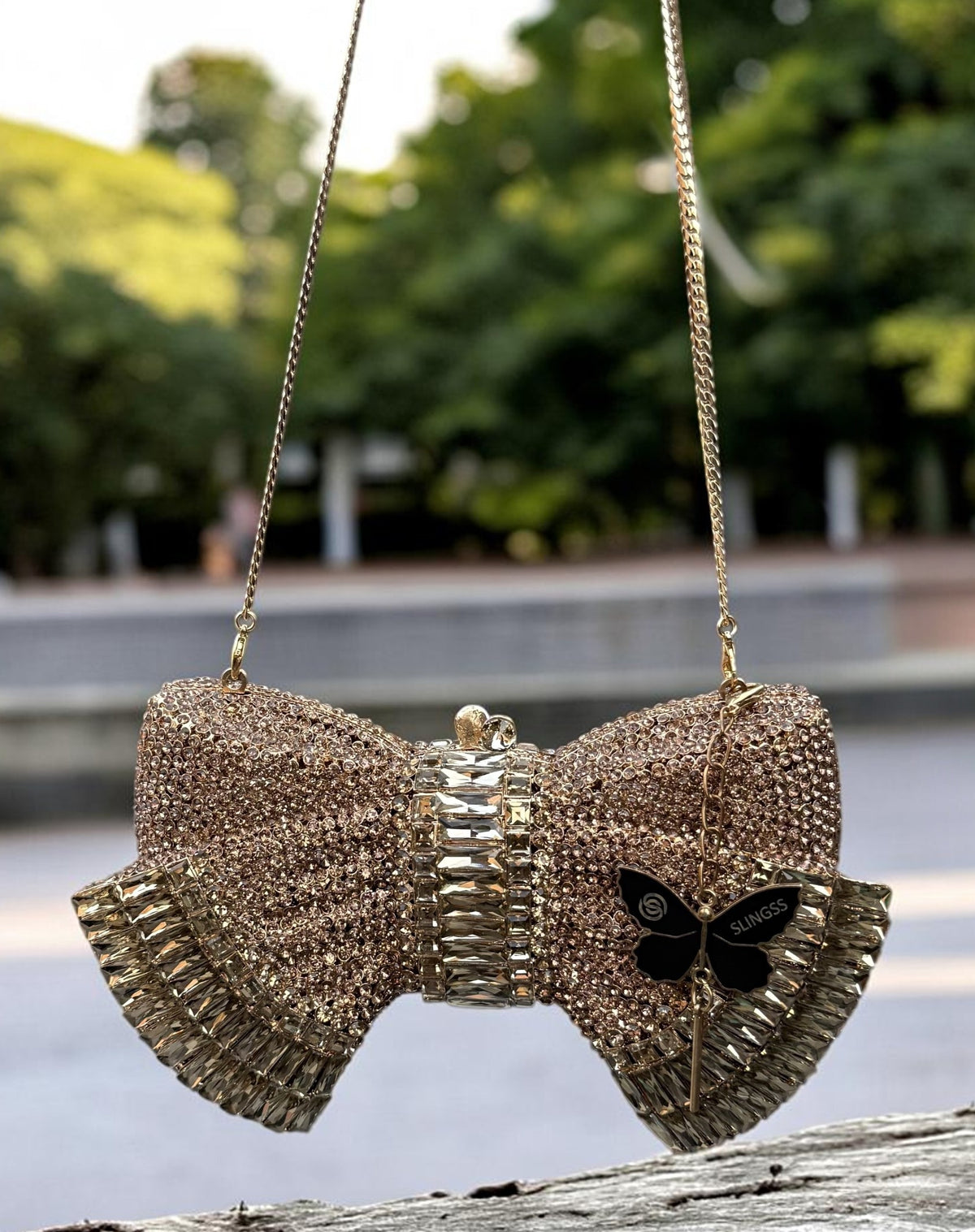 Slingss Super Luxury Butterfly Shape Exclusive Crystal Partywear Handbag For Ladies With Chain